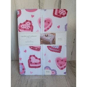 Cupcakes cashmere NEW 70" round heart cake Valentine home decor pink